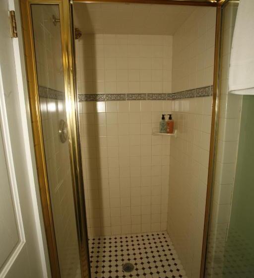 George Brooks House B&b