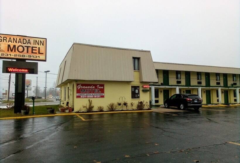 Granada Inn Motel   Kalkaska