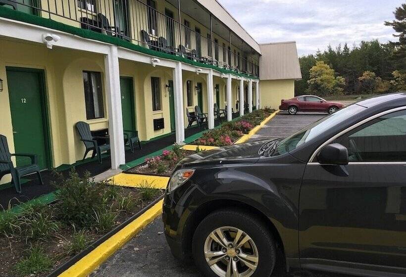 Granada Inn Motel   Kalkaska