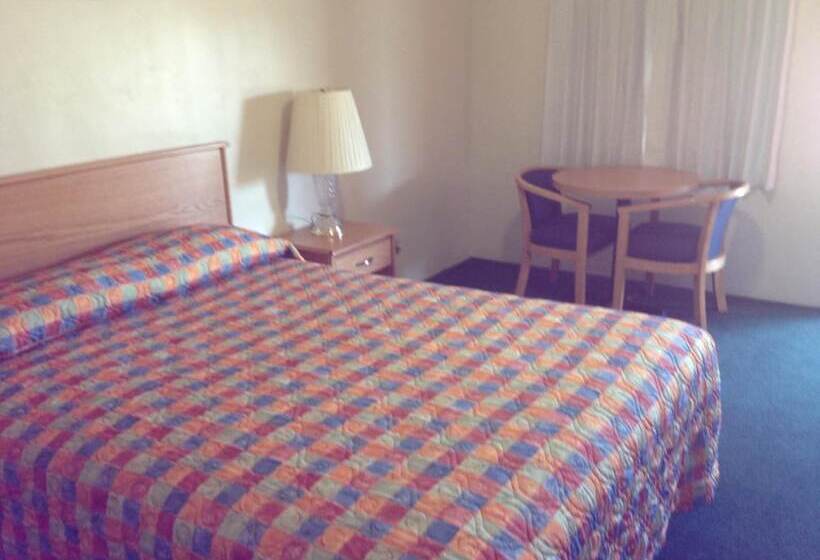Hacienda Motel