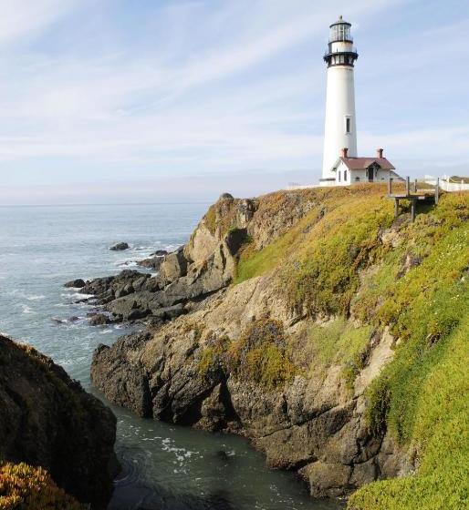 Hi Pigeon Point Lighthouse Hostel