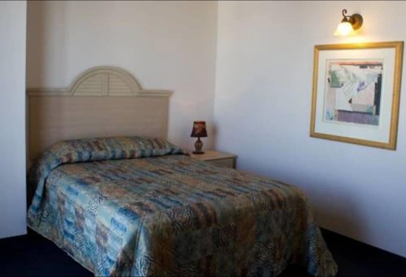 בית מלון כפרי Acropolis Oceanfront Resort