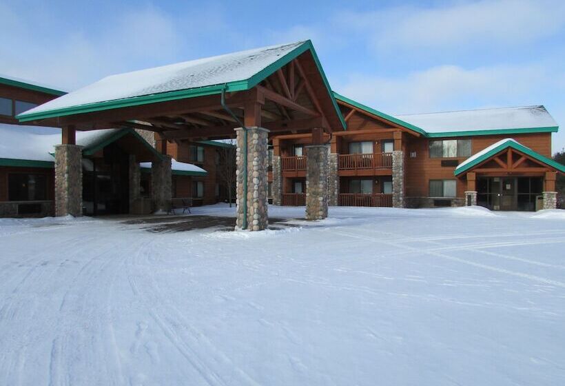 فندق Shell Lake Lodge, A Travelodge By Wyndham