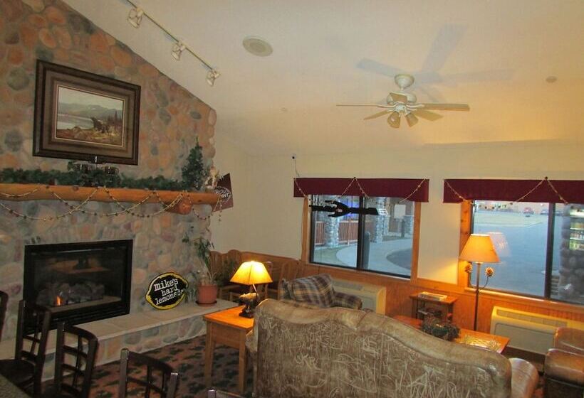 فندق Shell Lake Lodge, A Travelodge By Wyndham