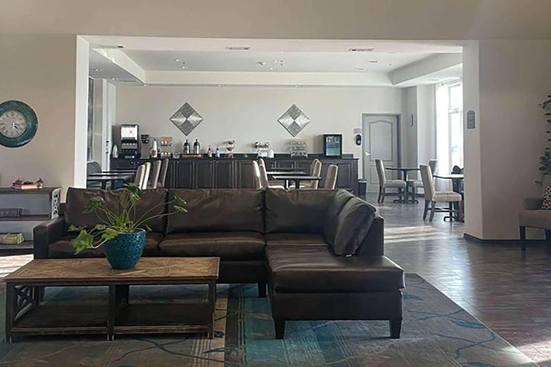 호텔 Baymont By Wyndham Andrews Tx