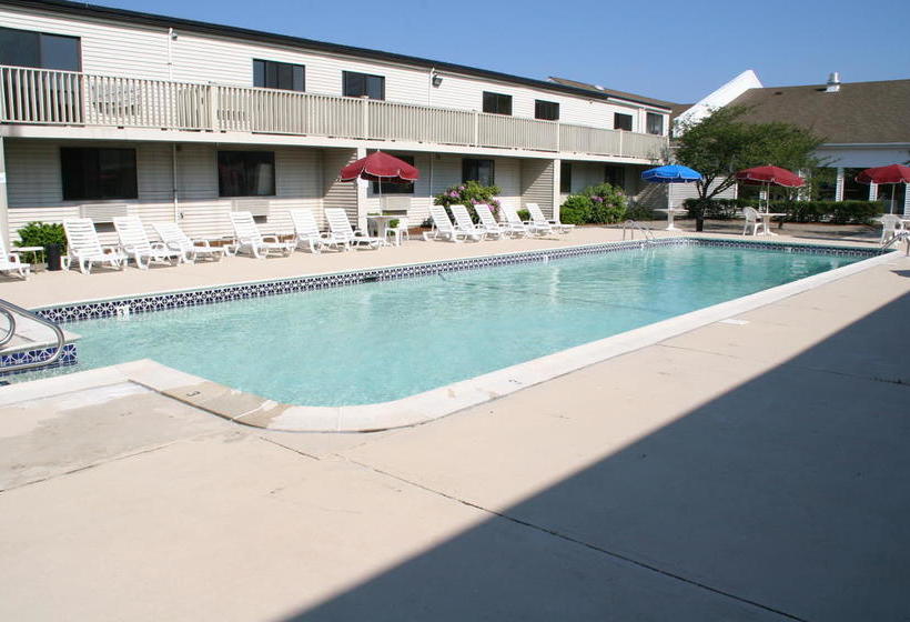 호텔 Cape Cod Irish Village