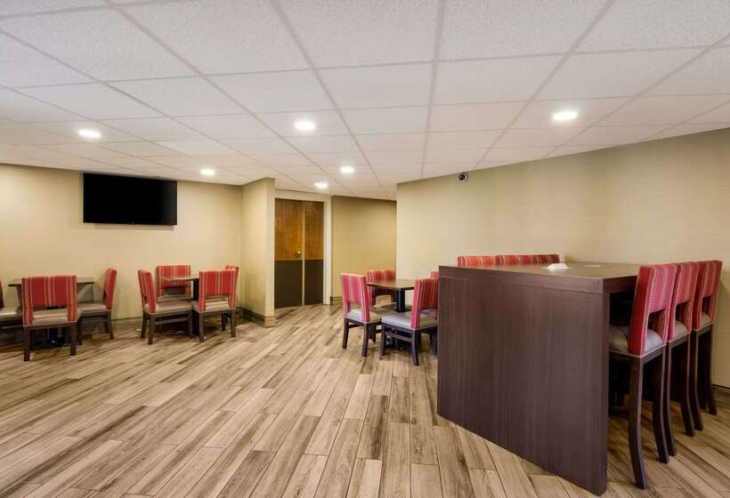 ホテル Comfort Inn Virginia Horse Center