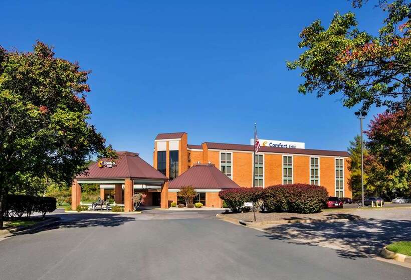 ホテル Comfort Inn Virginia Horse Center
