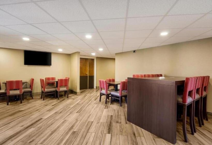 ホテル Comfort Inn Virginia Horse Center