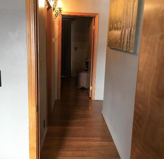 ホテル Der Sportsmann Suites