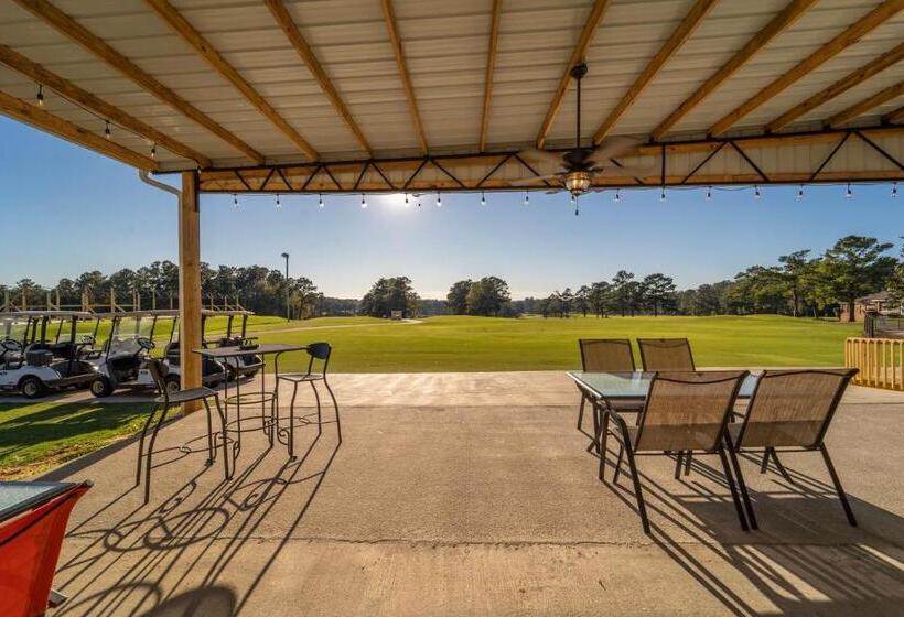 فندق Dothan National Golf Club And