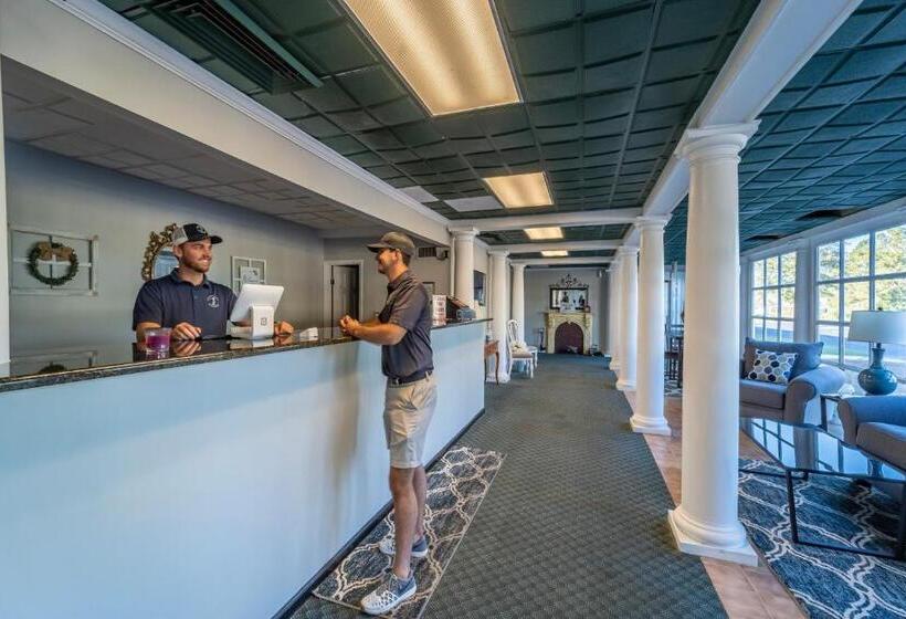 فندق Dothan National Golf Club And