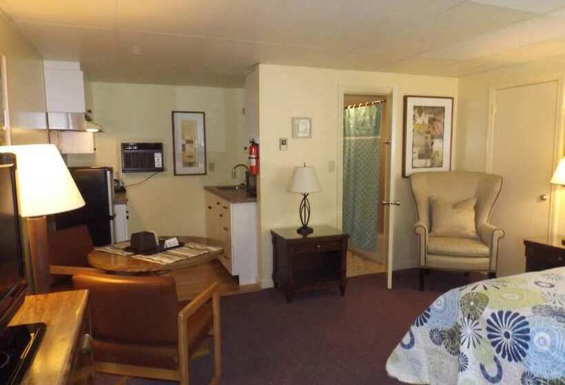 Отель Footbridge North