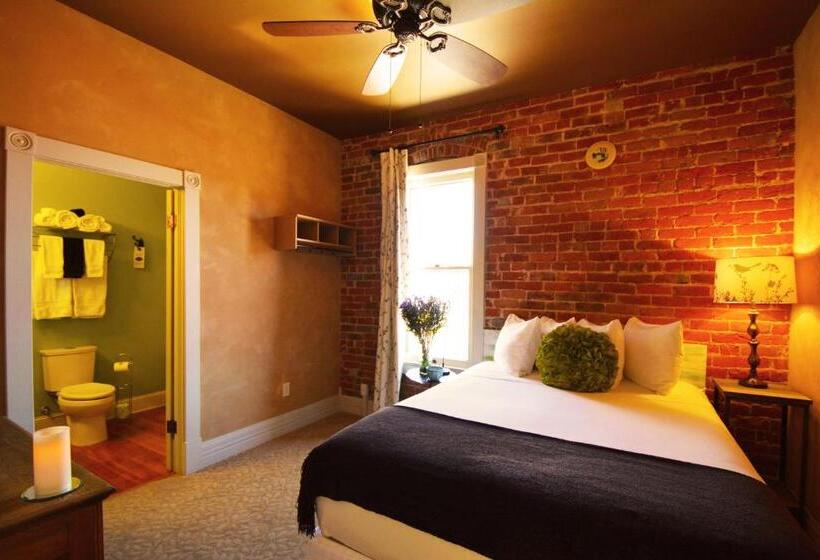 فندق Grand Highland