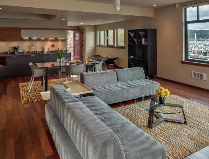 فندق Island Inn At 123 West