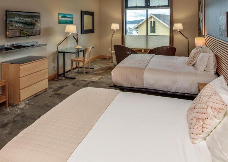 فندق Island Inn At 123 West