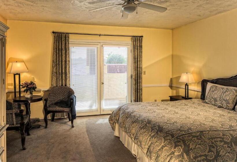 La Maison Hotel   Adults Only