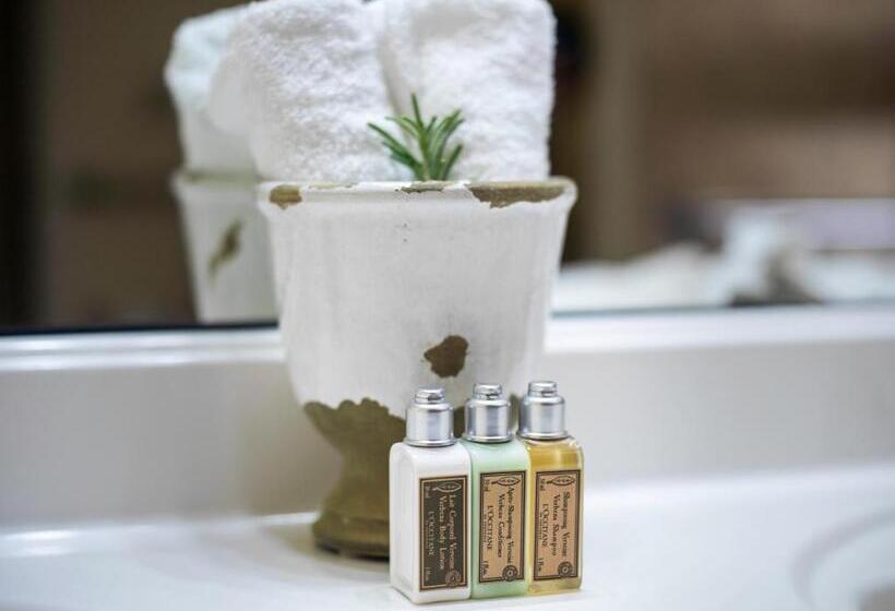 La Maison Hotel   Adults Only