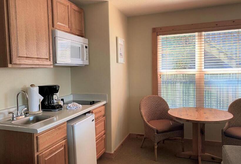 فندق Lighthouse Inn