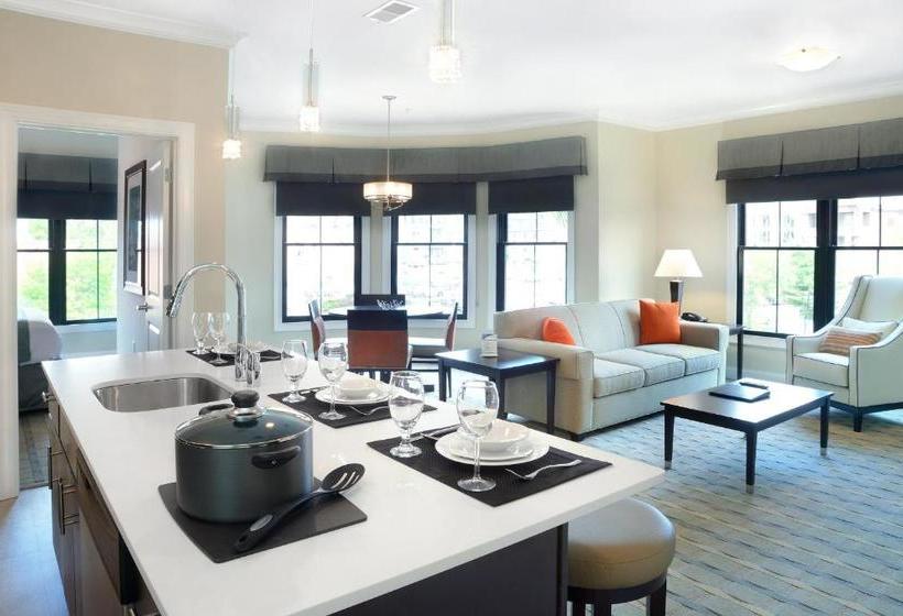 בית מלון כפרי Pavilion Grand