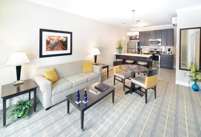 בית מלון כפרי Pavilion Grand