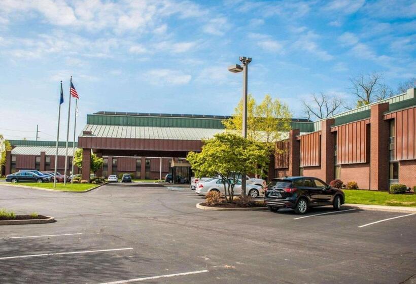 فندق Quality Inn Castleton