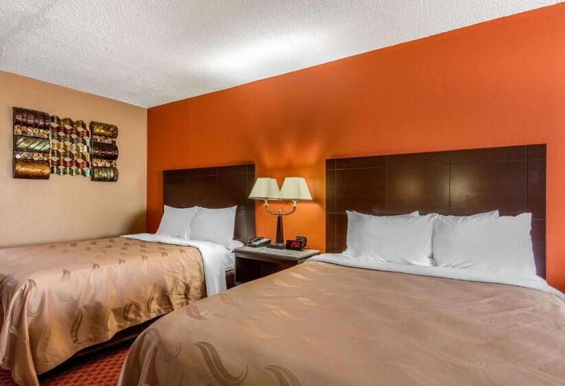 فندق Quality Inn