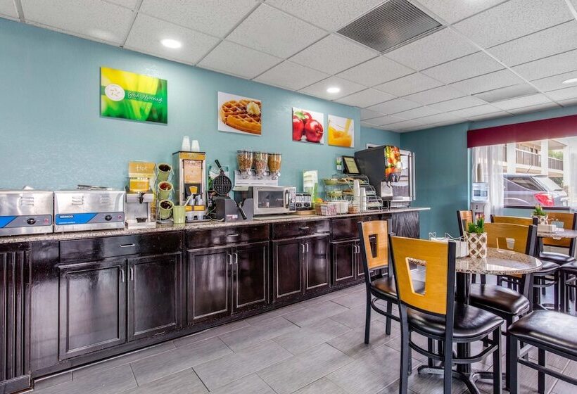 فندق Quality Inn