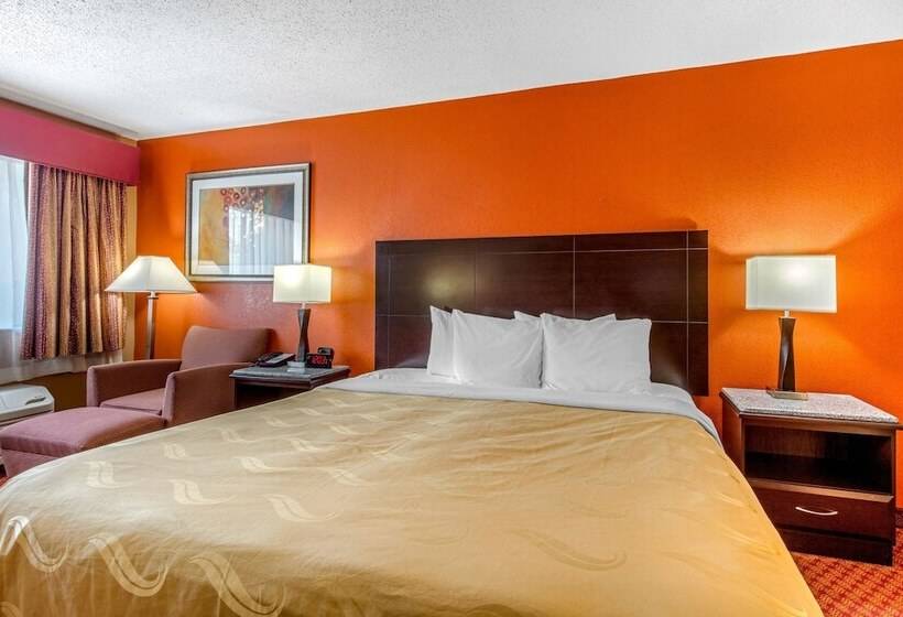 فندق Quality Inn