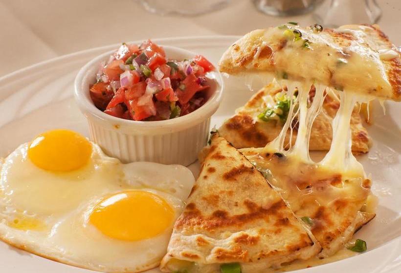 호텔 Stonehurst Manor Including Breakfast And Dinner