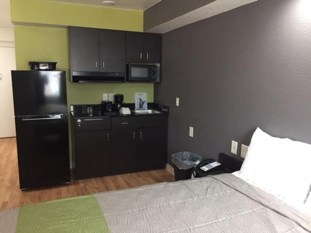 酒店 Studio 6 Burleson