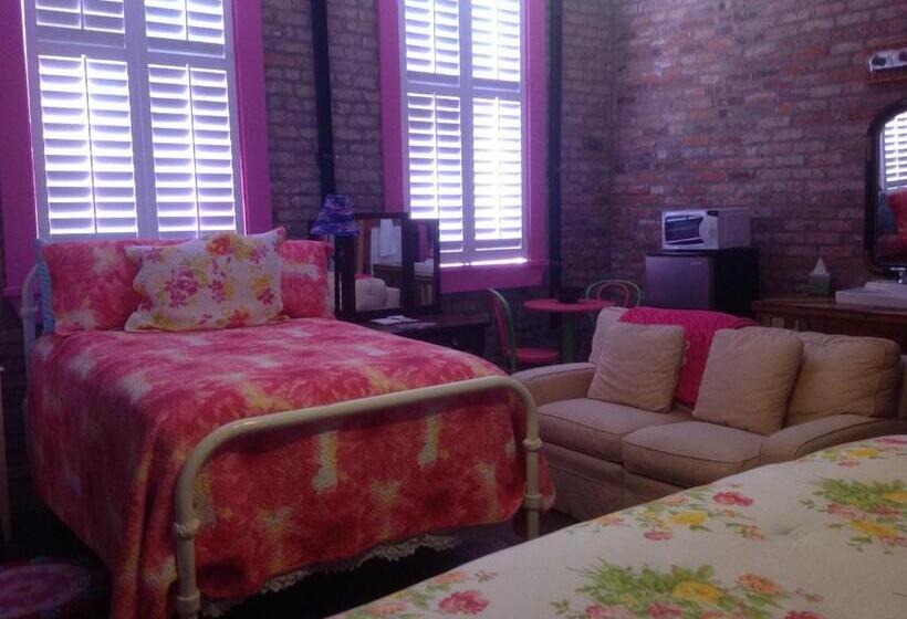 فندق The Main Street