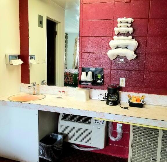 فندق Town House Motor Inn