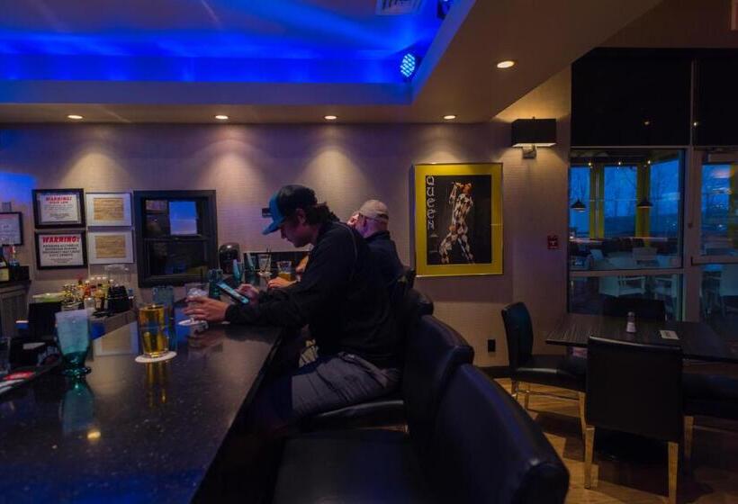 בית מלון כפרי Z Loft Extended Stay