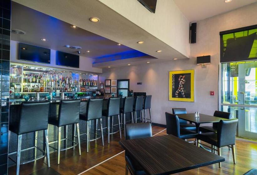 בית מלון כפרי Z Loft Extended Stay