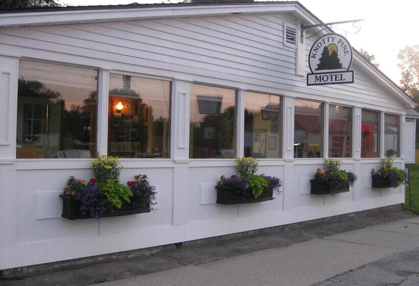 Knotty Pine Motel