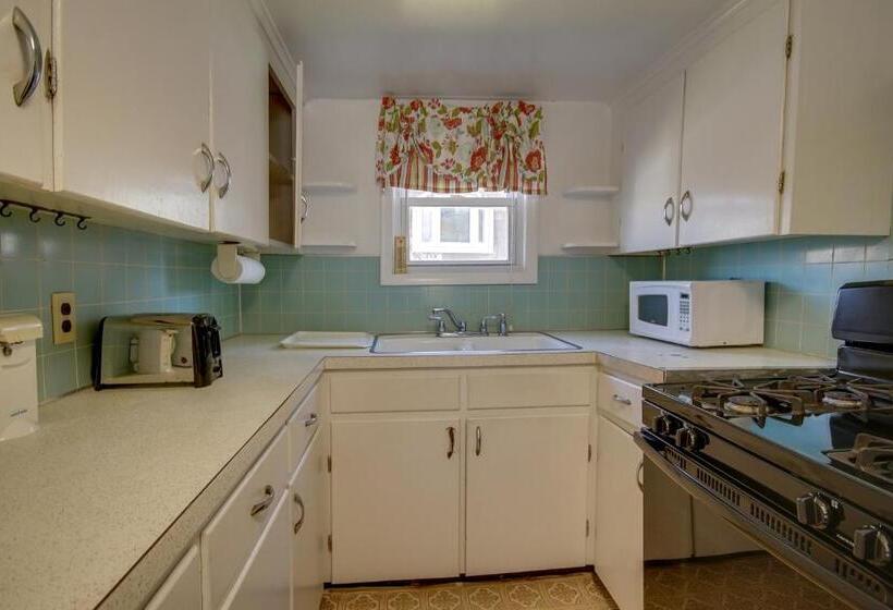 Majestic Hotel & Apartments