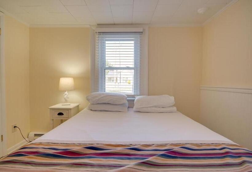 Majestic Hotel & Apartments