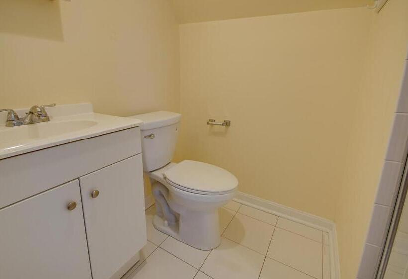 Majestic Hotel & Apartments