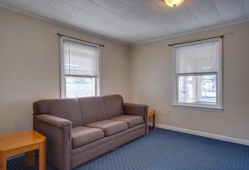 Majestic Hotel & Apartments