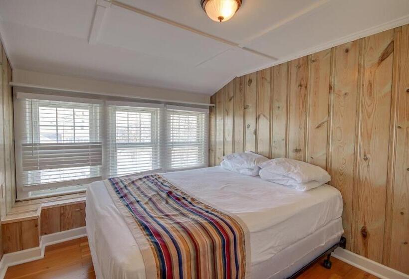 Majestic Hotel & Apartments