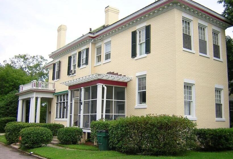 Morehead Manor B&b