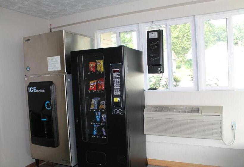 فندق على الطريق American Motor Inn   Rock Island