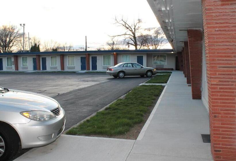 فندق على الطريق American Motor Inn   Rock Island