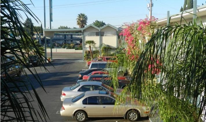 모텔 Antioch Executive Inn