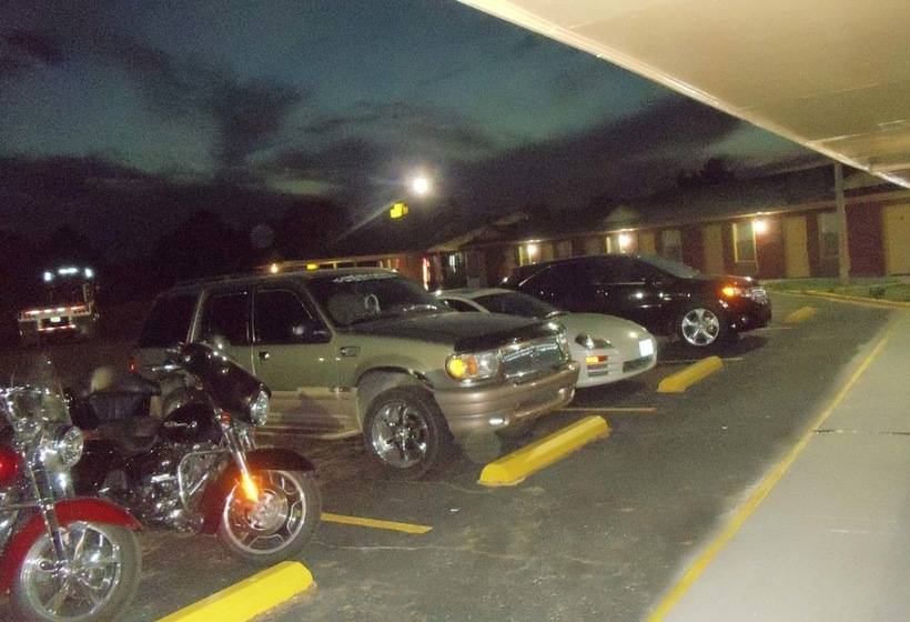 فندق على الطريق Antlers Budget Inn