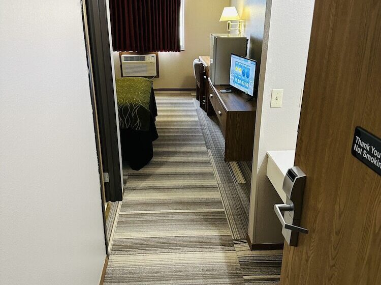 فندق على الطريق Arlington Inn