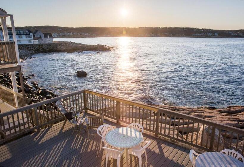 فندق على الطريق Bearskin Neck Motor Lodge