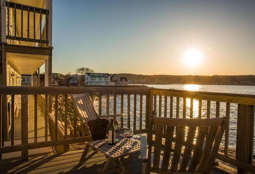 فندق على الطريق Bearskin Neck Motor Lodge