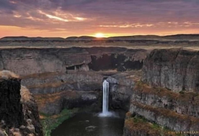 فندق على الطريق Blue Mountain